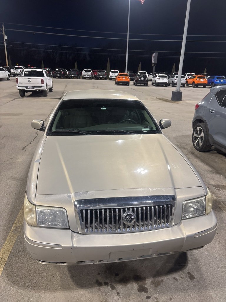 Used 2008 Mercury Grand Marquis LS video 1