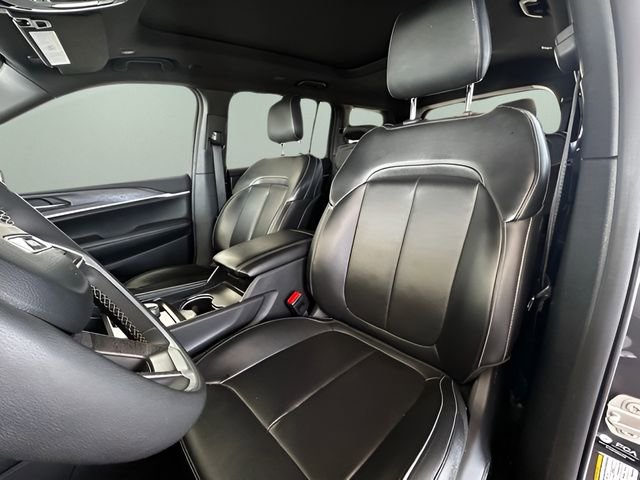 Used 2024 Jeep Grand Cherokee L Limited w/ Luxury Tech Group II image 26