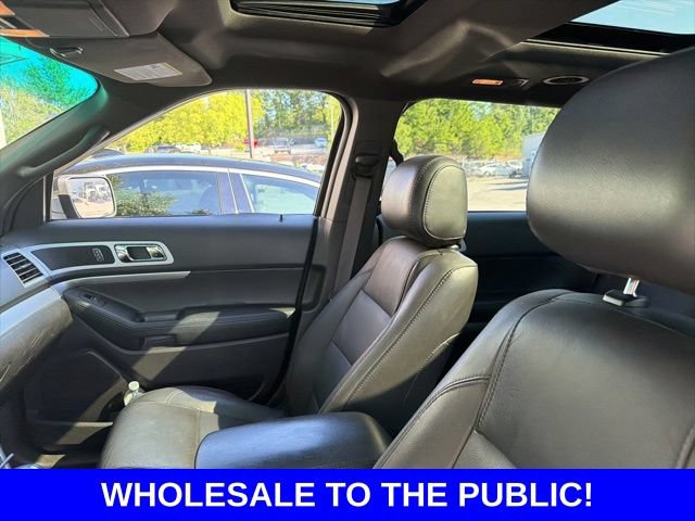 Used 2015 Ford Explorer XLT w/ Equipment Group 202A AWD/4WD image 21