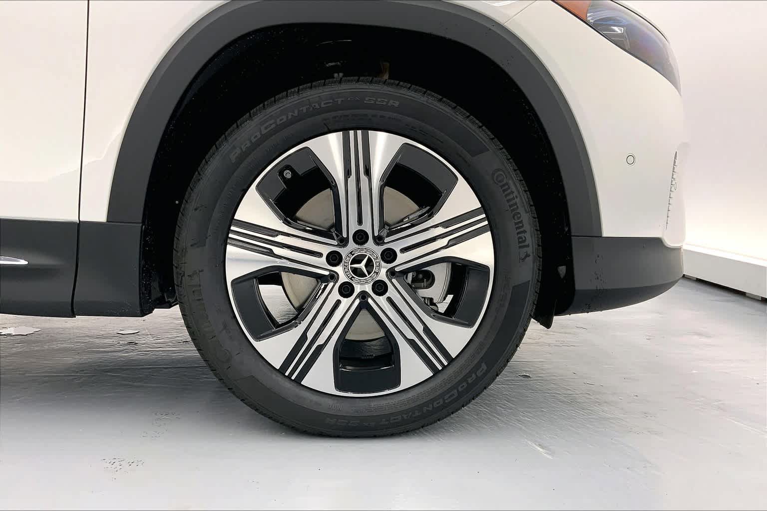 Used 2024 Mercedes-Benz EQB 350 4MATIC SUV image 20