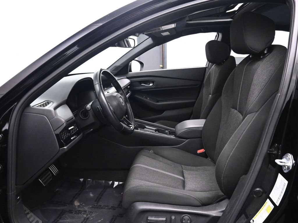 Used 2023 Honda Accord Sport image 12
