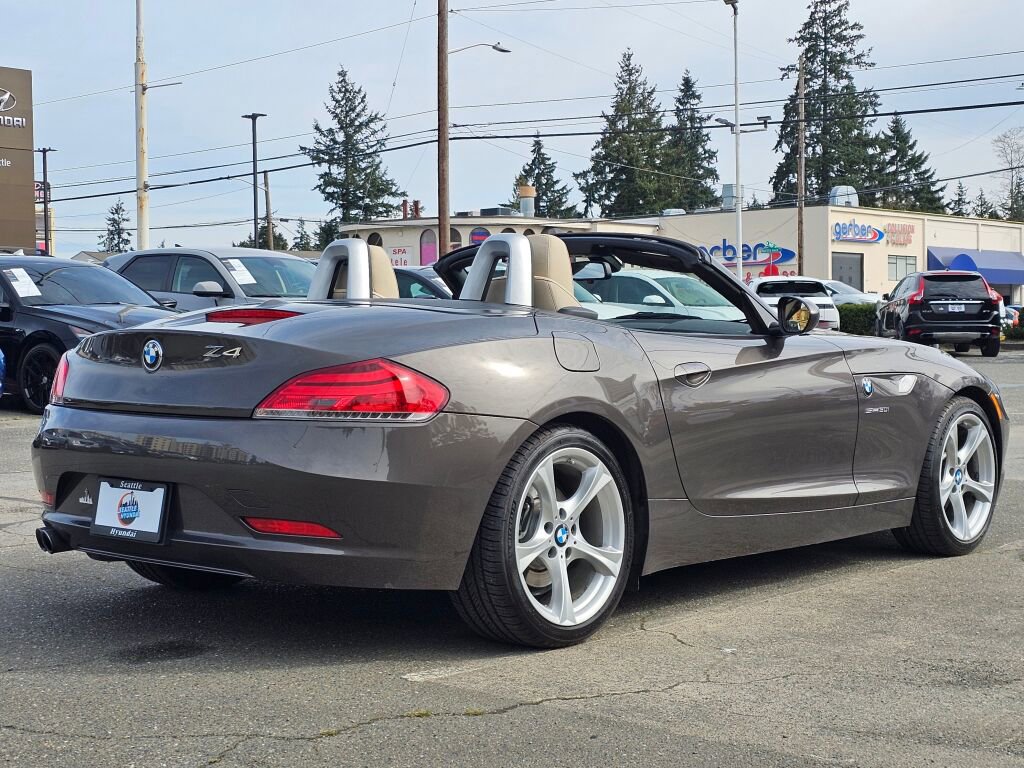 Used 2011 BMW Z4 sDrive30i image 7