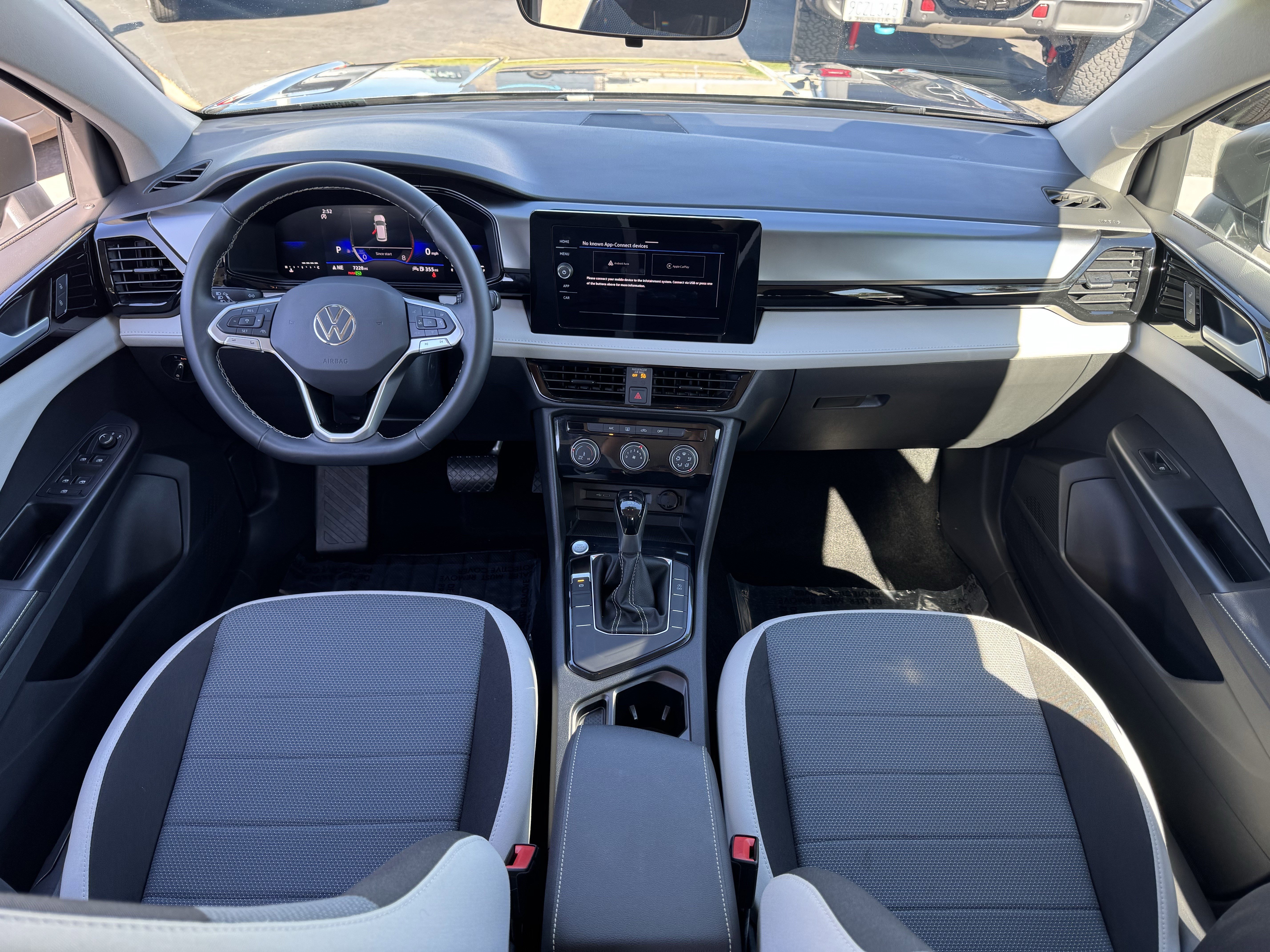 Used 2025 Volkswagen Taos S image 32