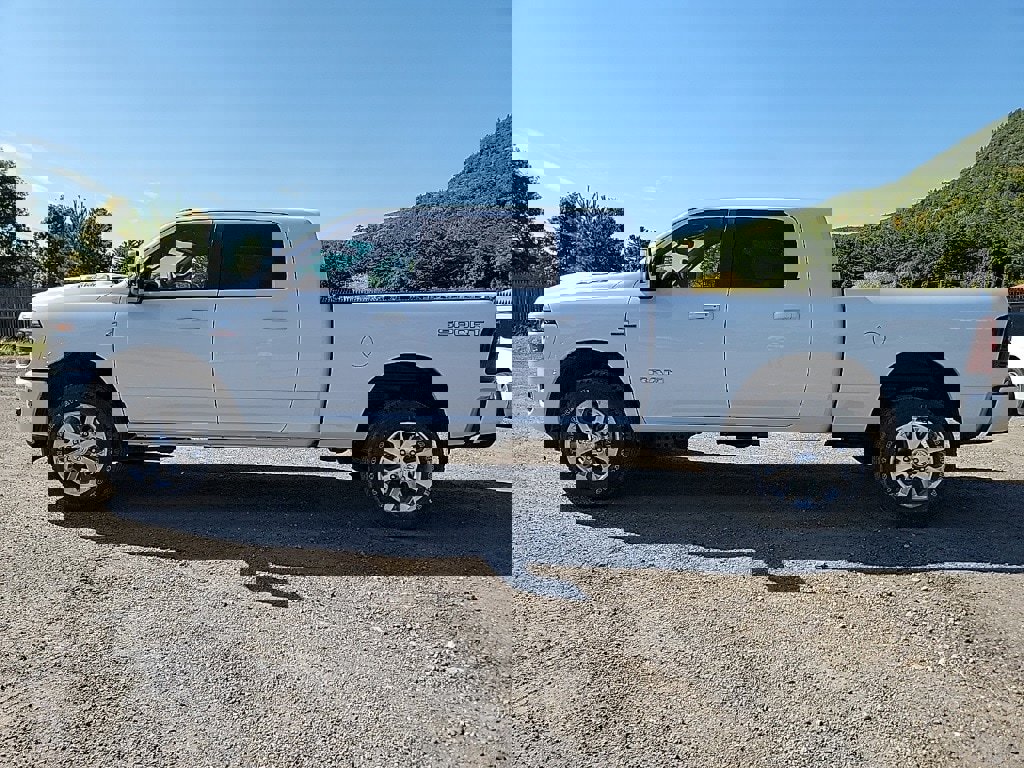 New 2025 RAM 2500 Laramie image 8