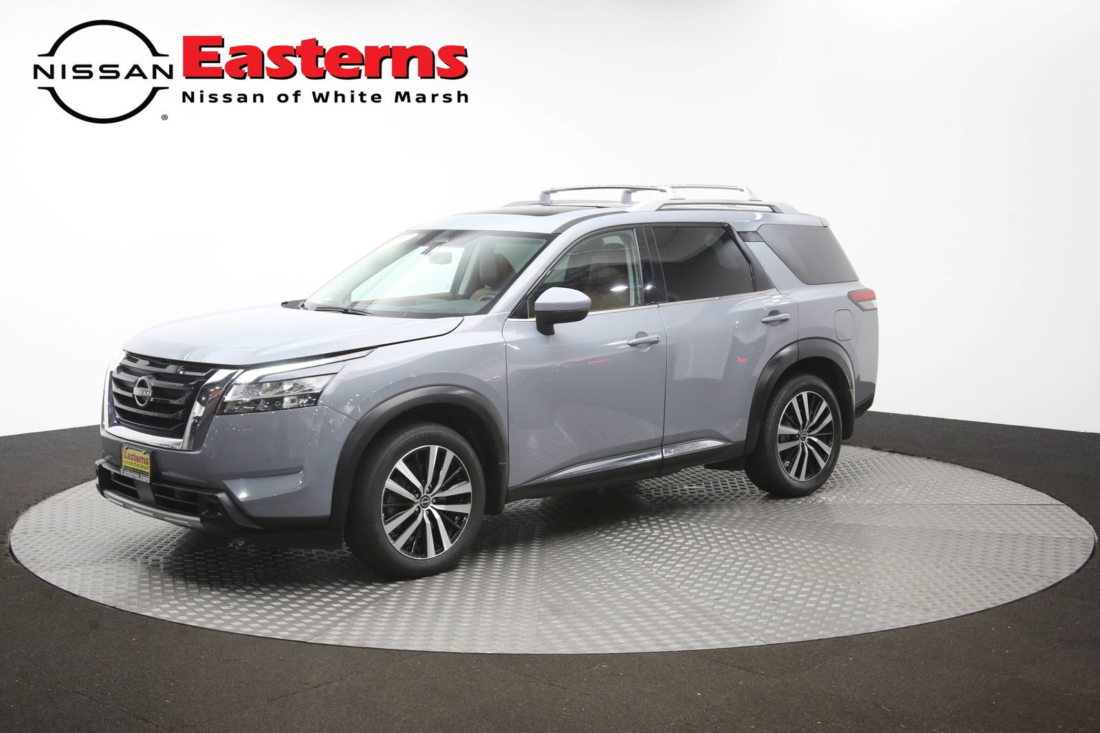 Used 2023 Nissan Pathfinder Platinum w/ Cargo Package AWD/4WD image 55