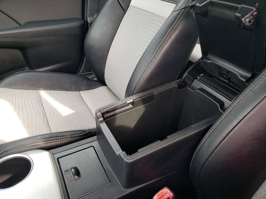 Used 2013 Toyota Camry SE image 20