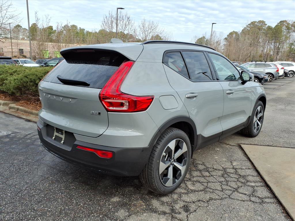 New 2026 Volvo XC40 B5 Plus w/ Protection Package Premier image 3