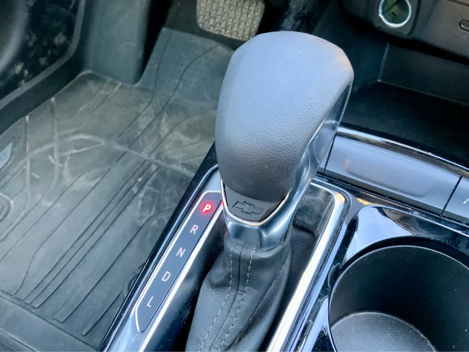 Certified 2025 Chevrolet Trax LT w/ Driver Confidence Package image 41