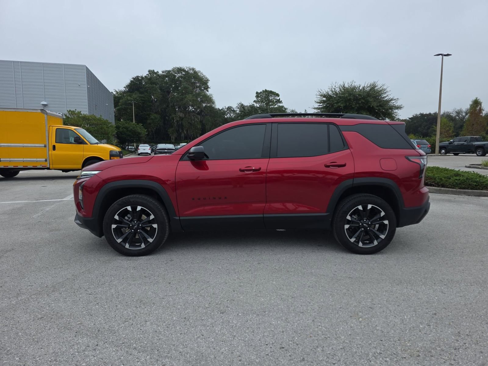 Used 2025 Chevrolet Equinox RS image 5