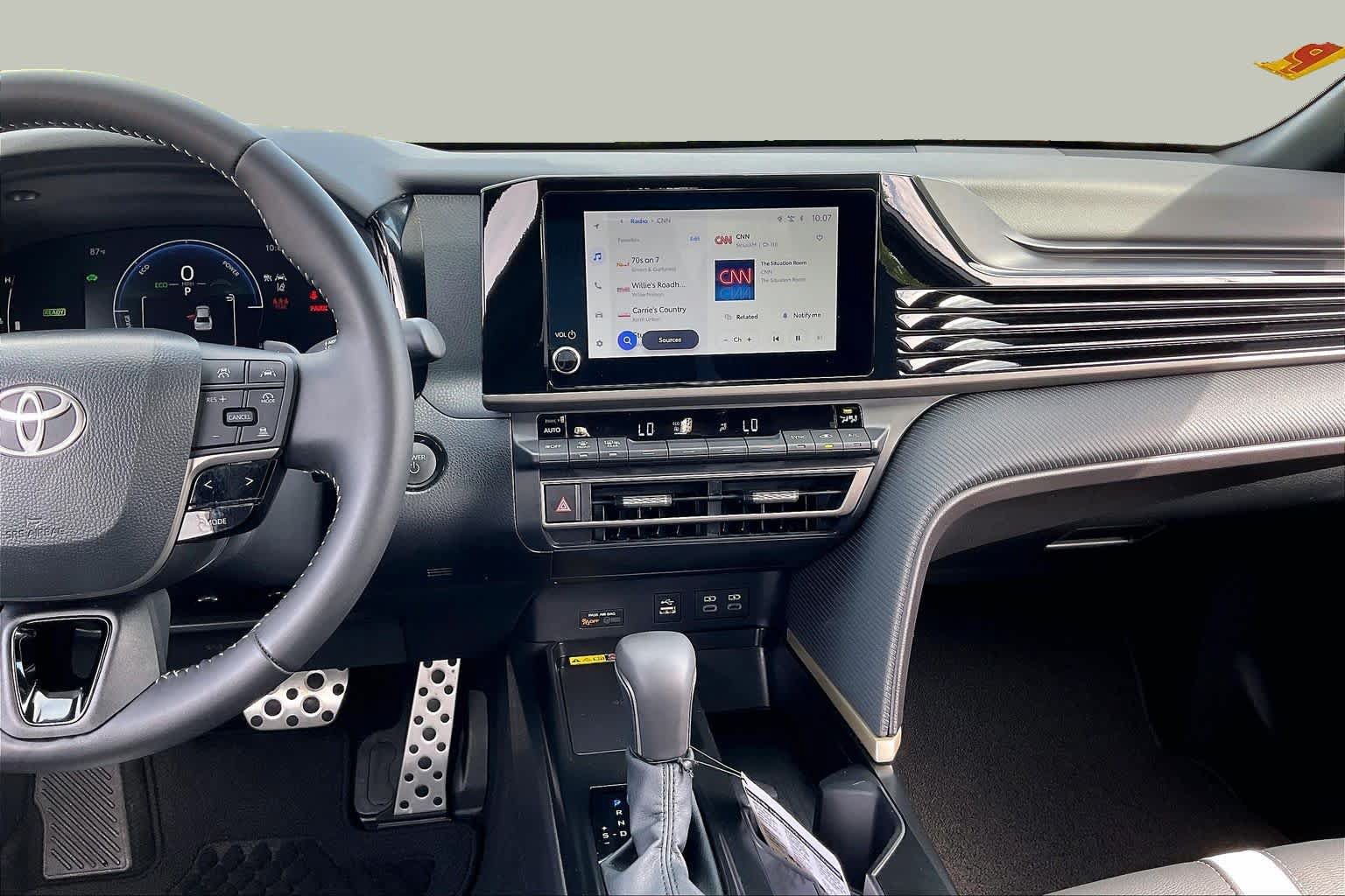 Used 2026 Toyota Camry Hybrid w/ Convenience Package FWD image 7
