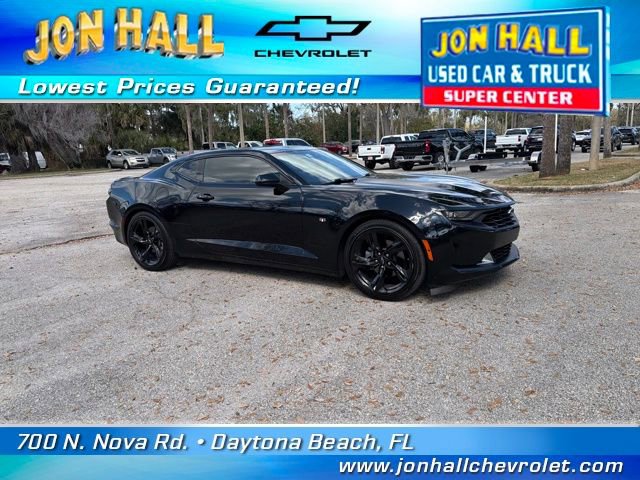 Used 2020 Chevrolet Camaro LT w/ RS Package image 16
