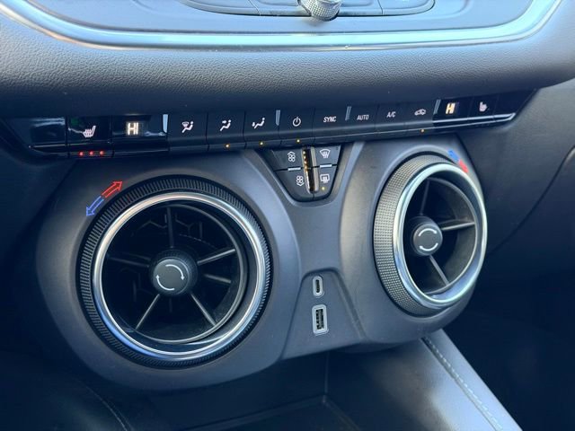 Certified 2022 Chevrolet Blazer LT w/ LPO, Black Accent Package image 15