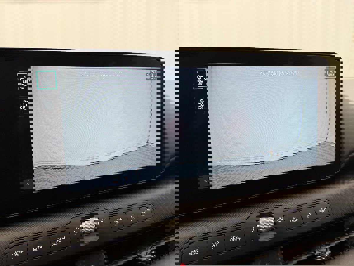 Used 2025 Kia K4 image 26