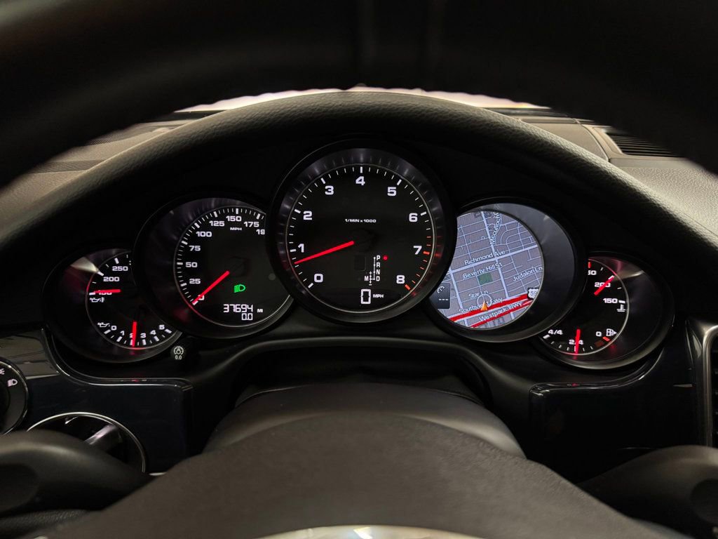 Used 2016 Porsche Panamera Edition image 46