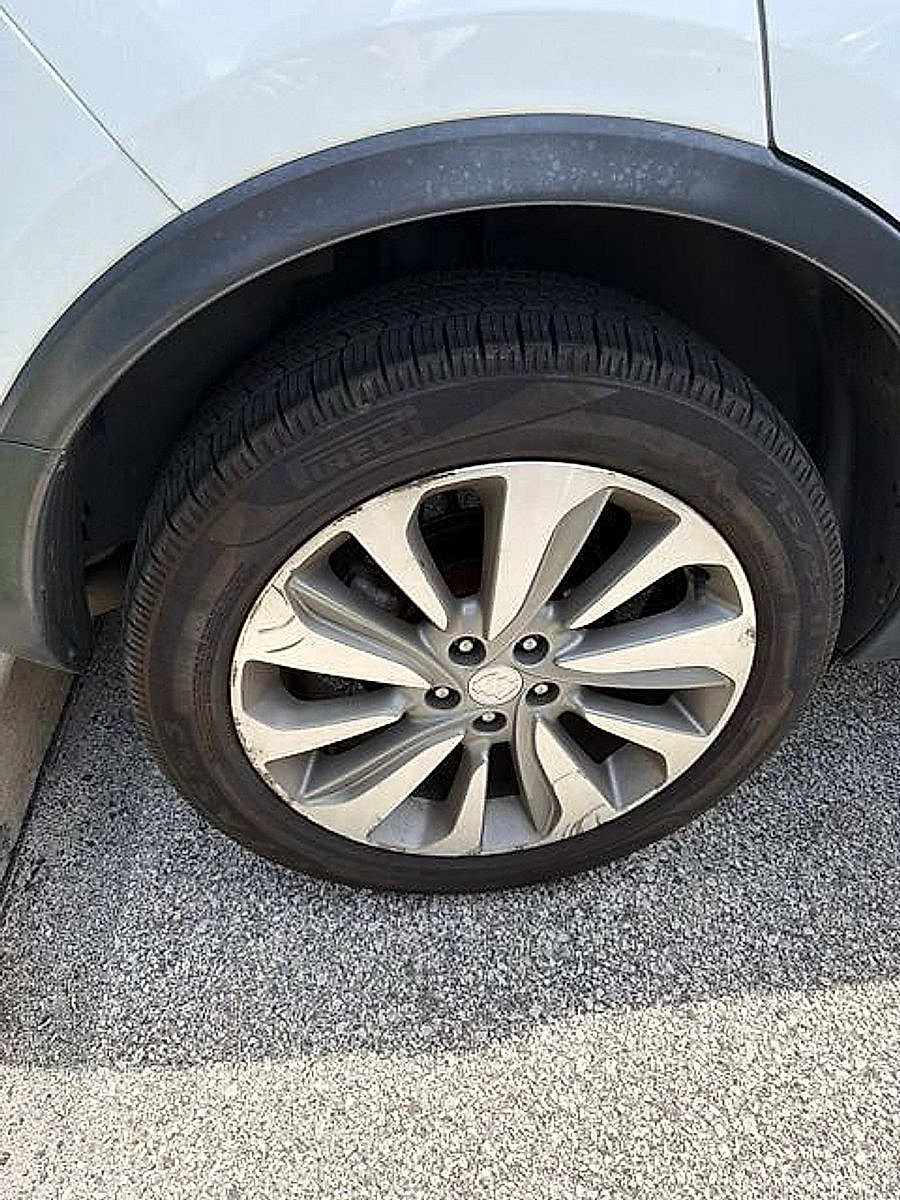 Used 2019 Buick Encore Preferred AWD/4WD image 9