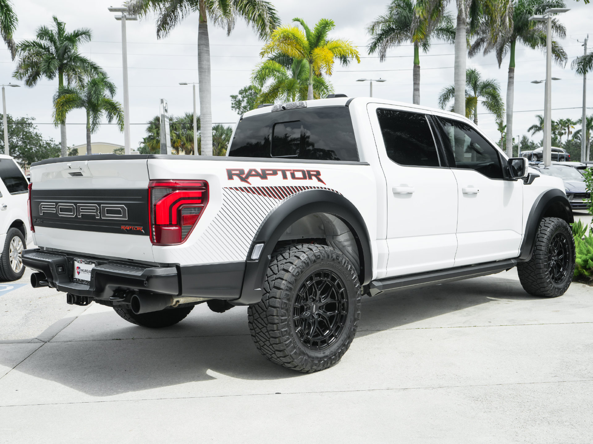 Used 2025 Ford F150 Raptor AWD/4WD image 30