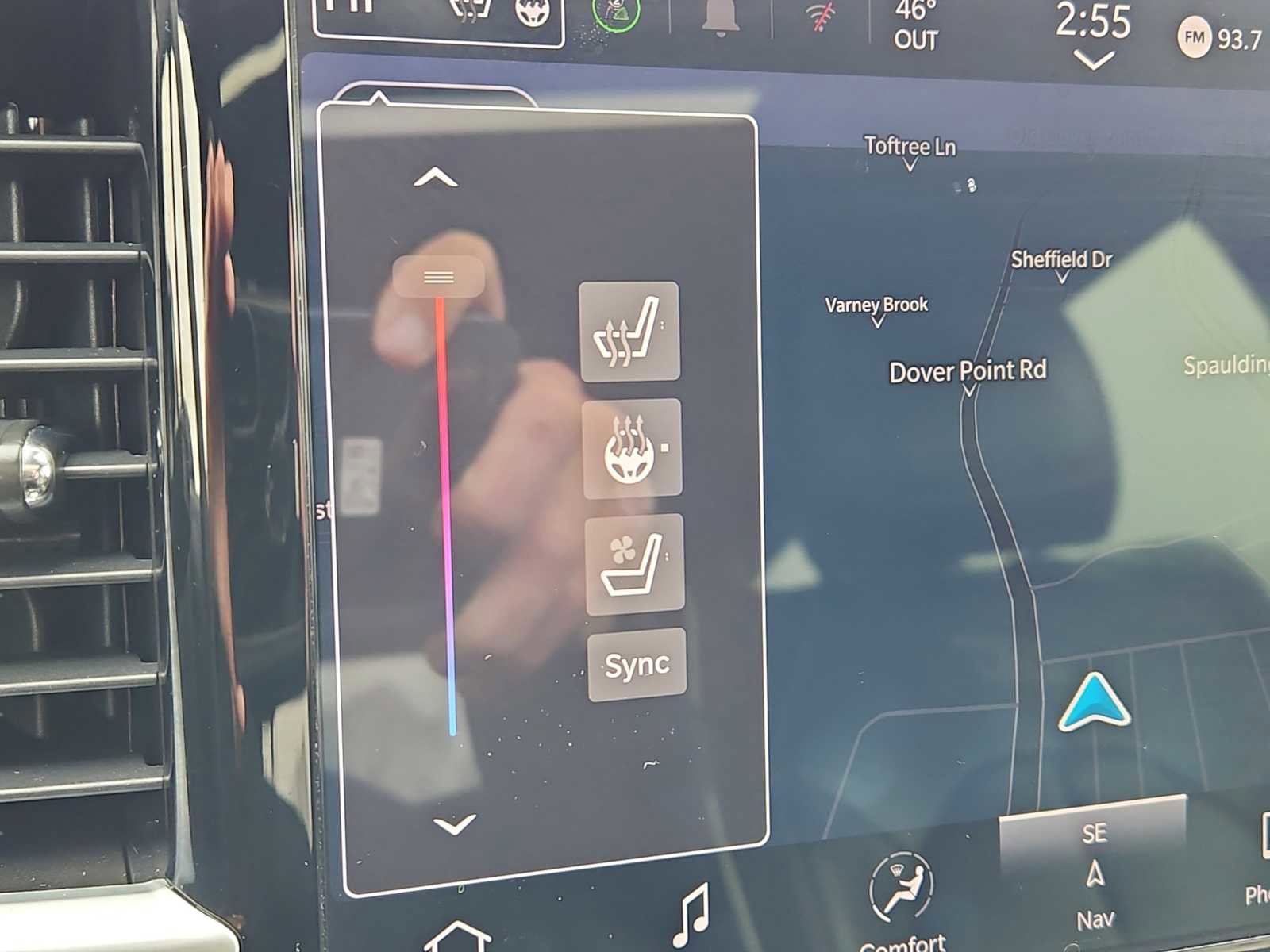 Used 2024 Chrysler Pacifica Premium image 22