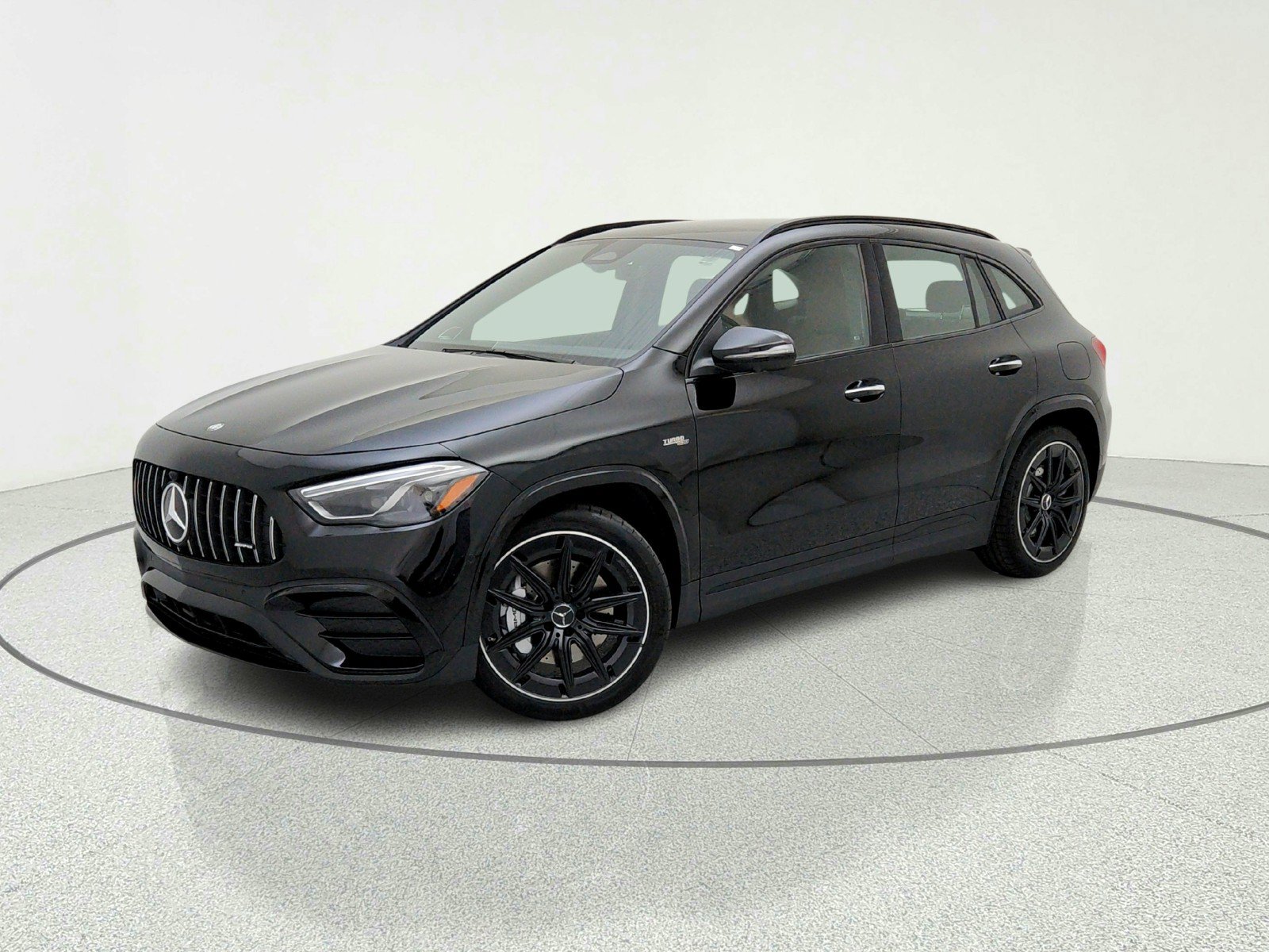 New 2026 Mercedes-Benz GLA 35 AMG 4MATIC image 1