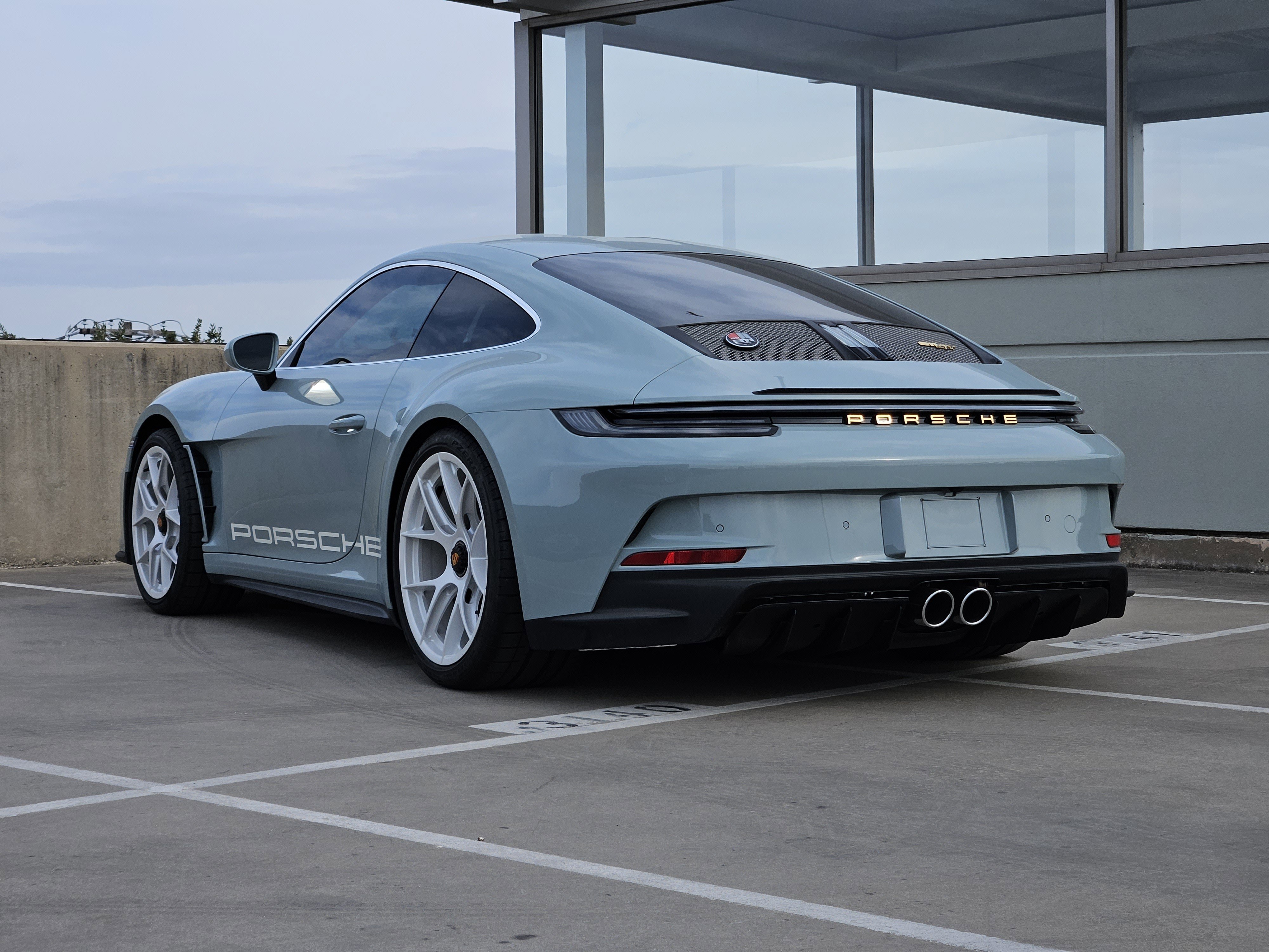 Used 2024 Porsche 911 GT3 RS image 3