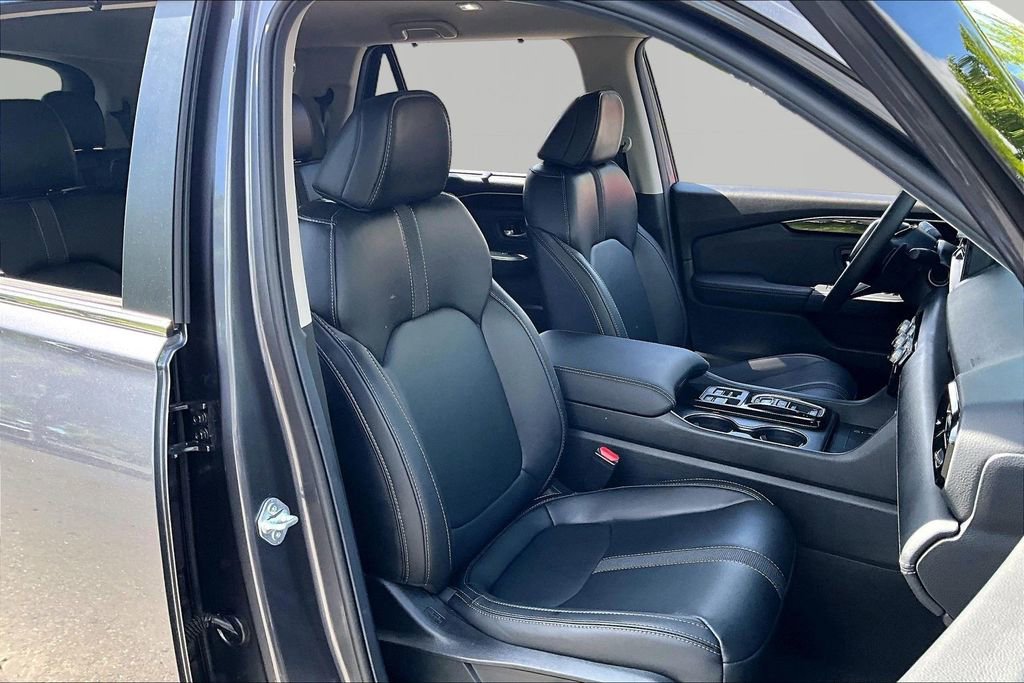 Used 2025 Honda Pilot EX-L image 22