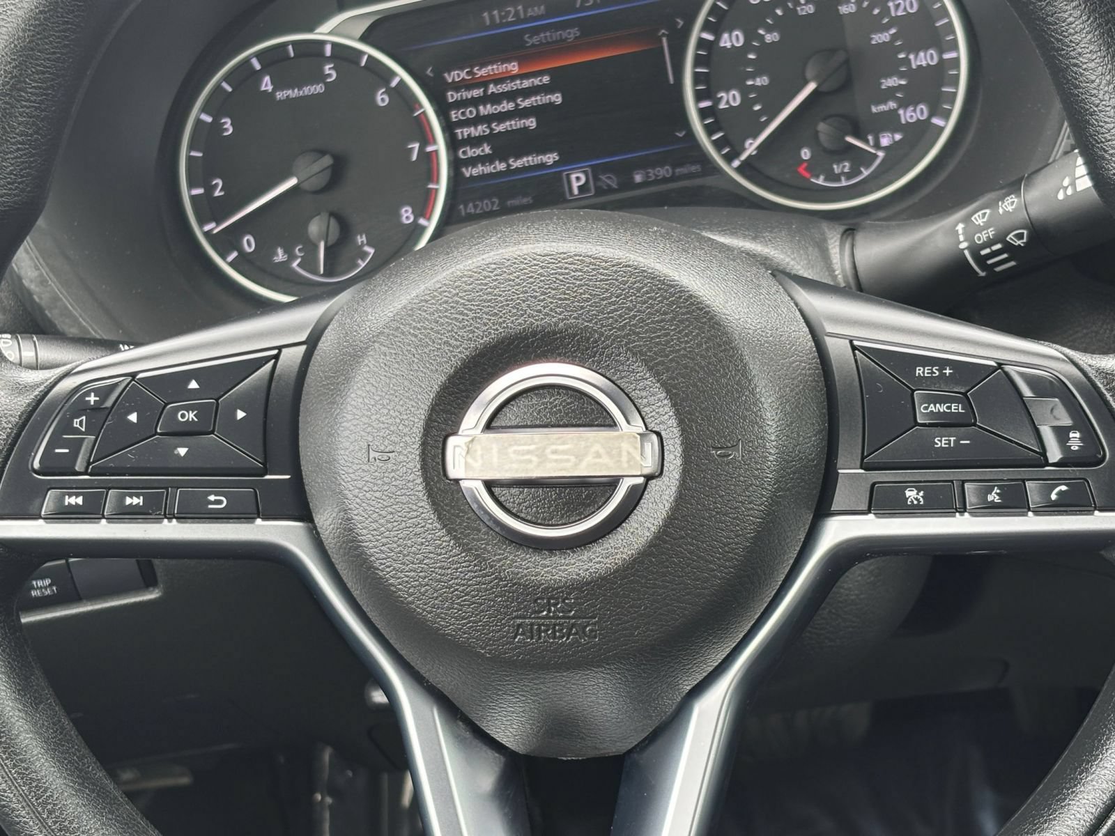 Used 2025 Nissan Sentra SV FWD image 22