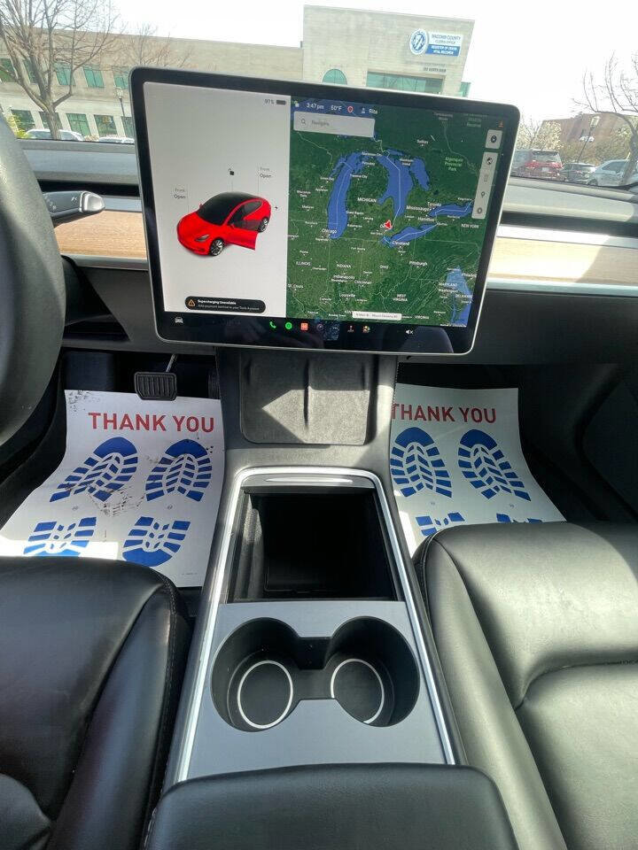 Used 2021 Tesla Model 3 Standard Range Plus image 30