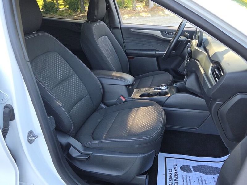 Used 2024 Ford Escape Active FWD image 16