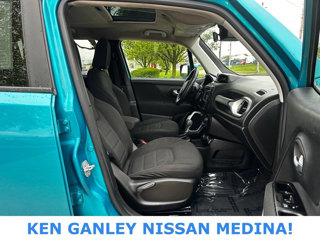 Used 2021 Jeep Renegade Latitude AWD/4WD image 49