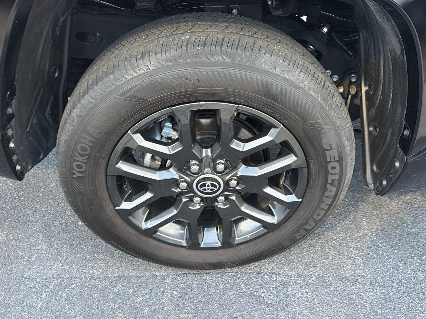 Used 2023 Toyota Tundra Platinum image 34