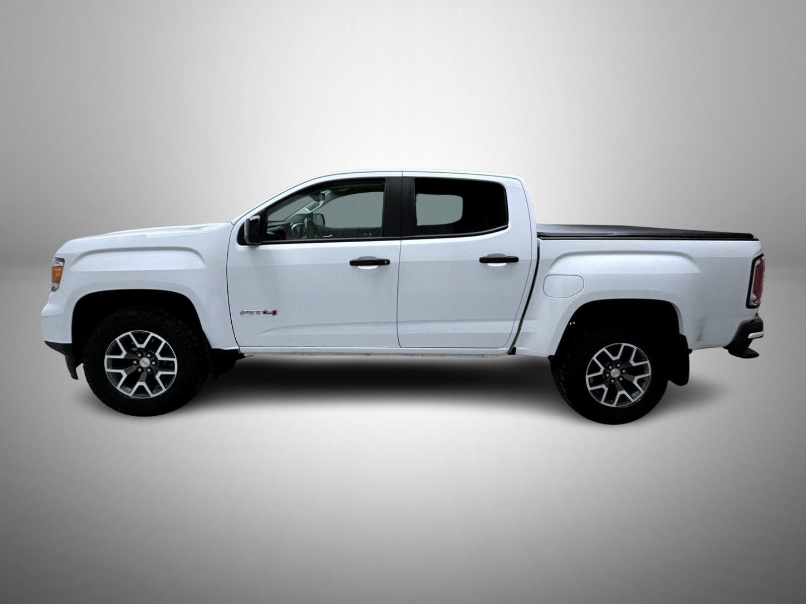 Used 2022 GMC Canyon AT4 w/ Trailering Package image 8