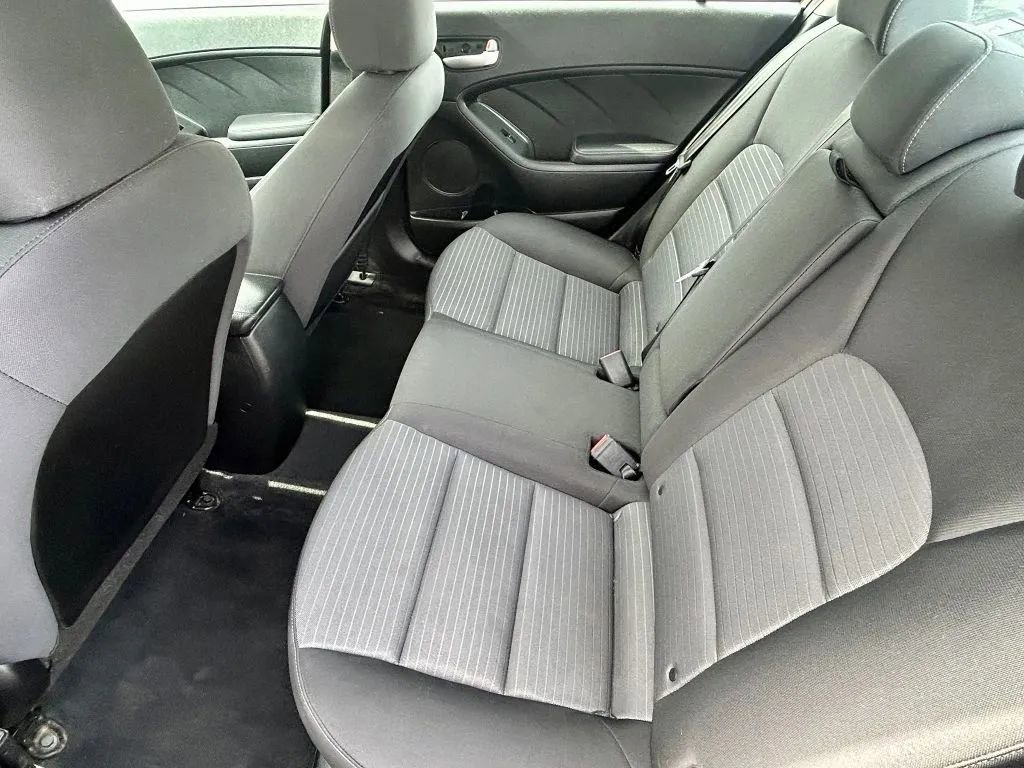 Used 2017 Kia Forte LX w/ LX Popular Package image 12