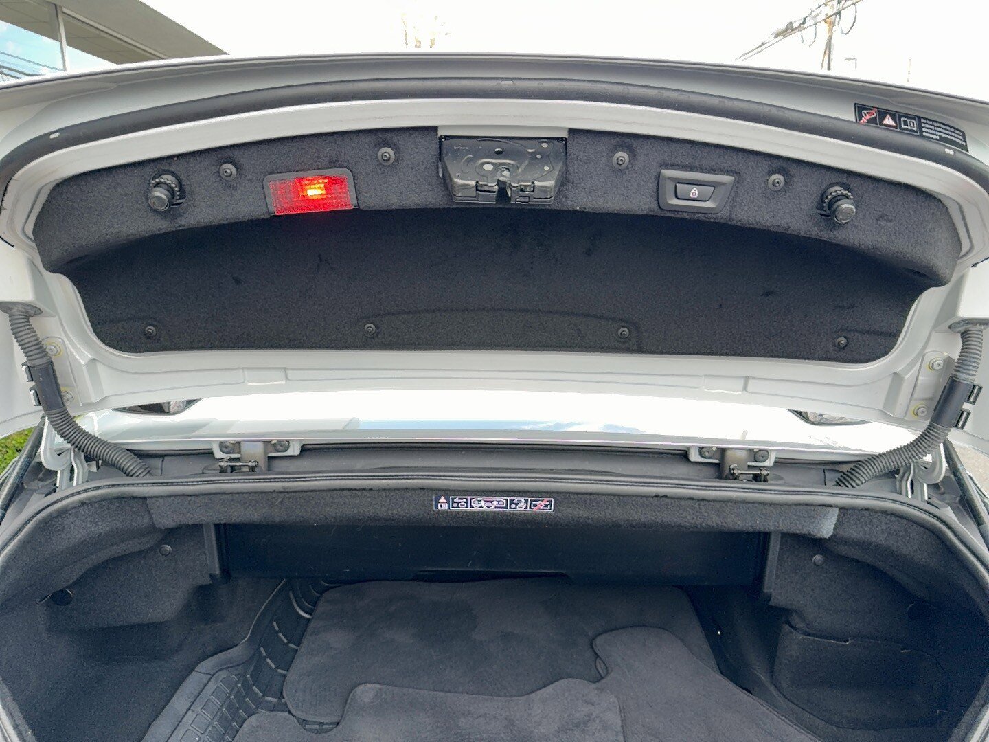 Used 2013 BMW 640i Convertible image 27