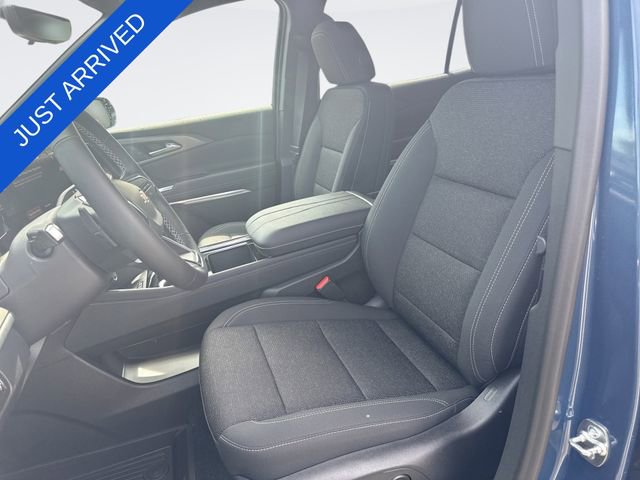 New 2026 Chevrolet Traverse LT w/ Sun and Wheel Package FWD image 11