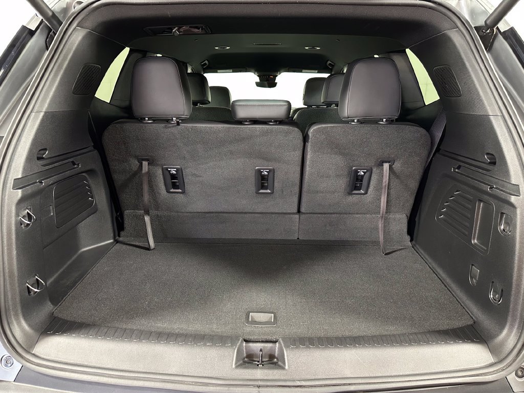 Used 2024 GMC Acadia AT4 w/ Super Cruise Package AWD/4WD image 28