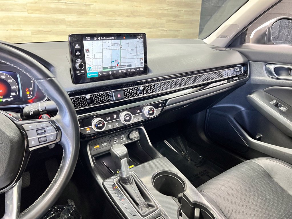 Used 2024 Honda Civic Touring image 13