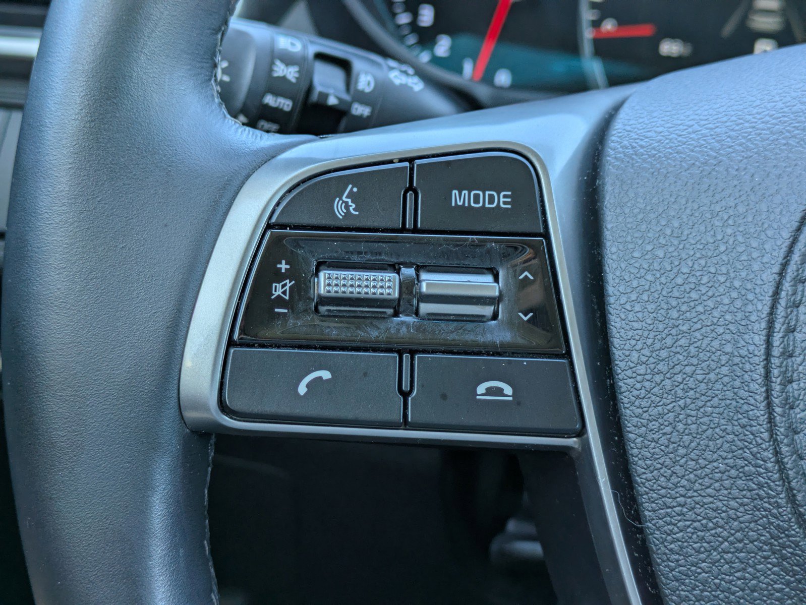 Certified 2019 Kia Sorento EX w/ EX Touring Package image 23