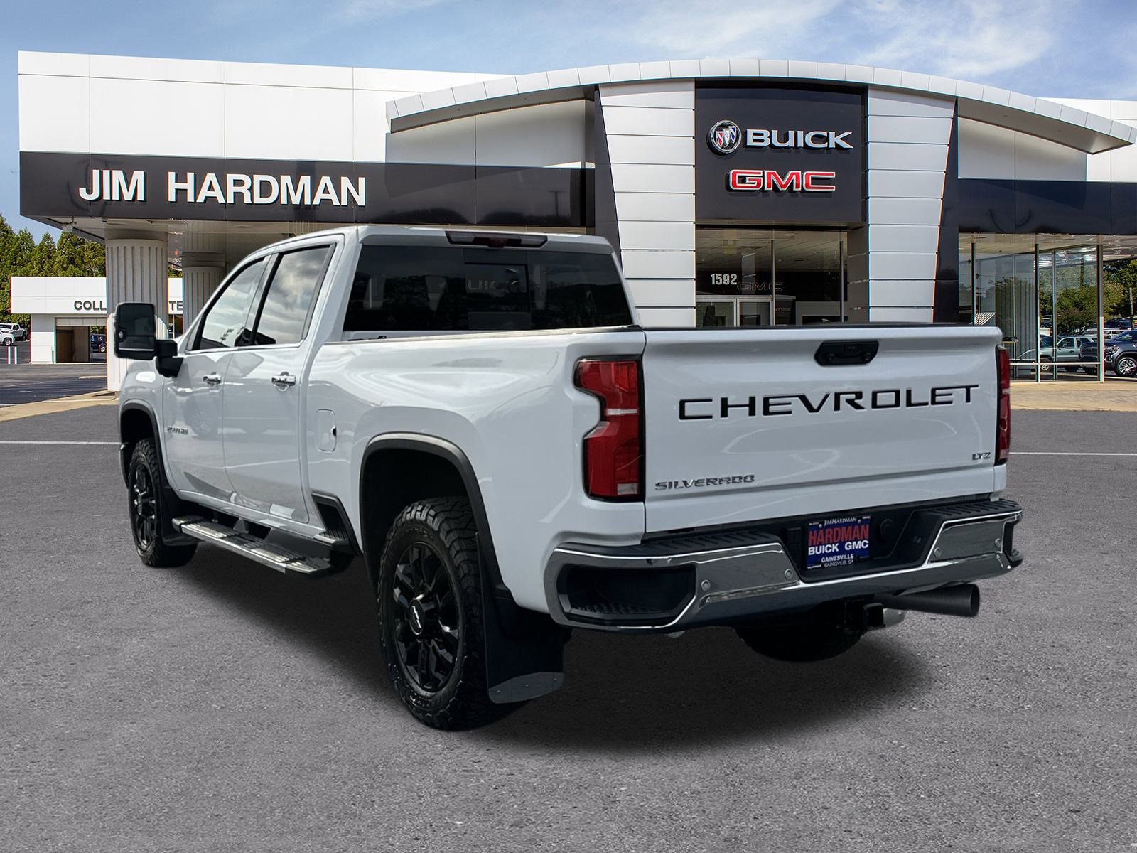 Used 2025 Chevrolet Silverado 2500 LTZ w/ LTZ Premium Package image 5
