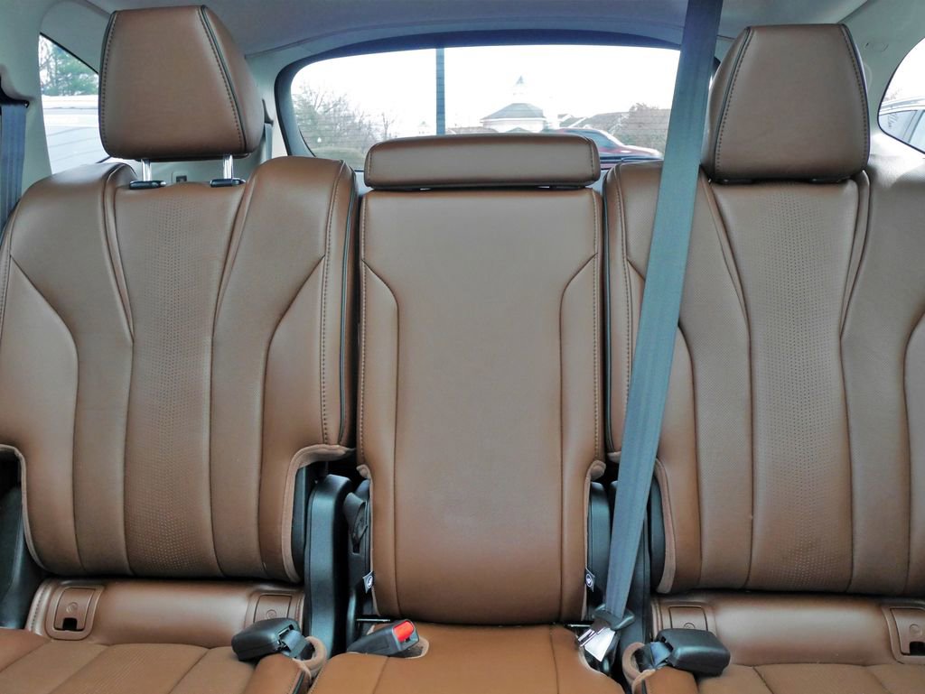 Used 2022 Acura MDX SH-AWD w/ Advance Package image 32