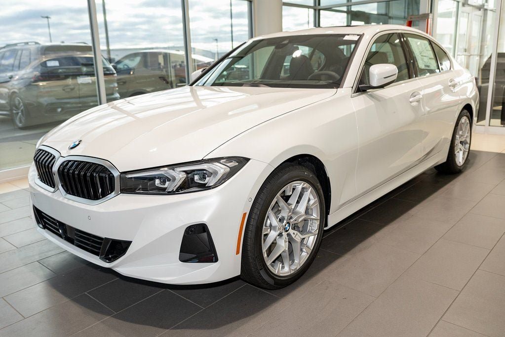 Used 2026 BMW 330i xDrive Sedan w/ Premium Package AWD/4WD image 3