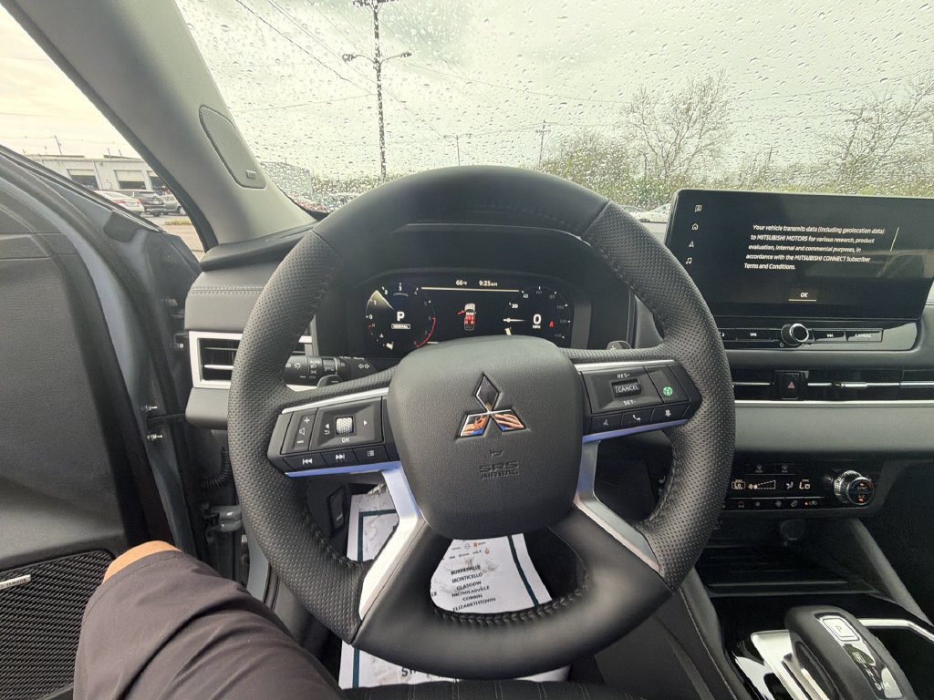 New 2026 Mitsubishi Outlander SEL FWD image 14
