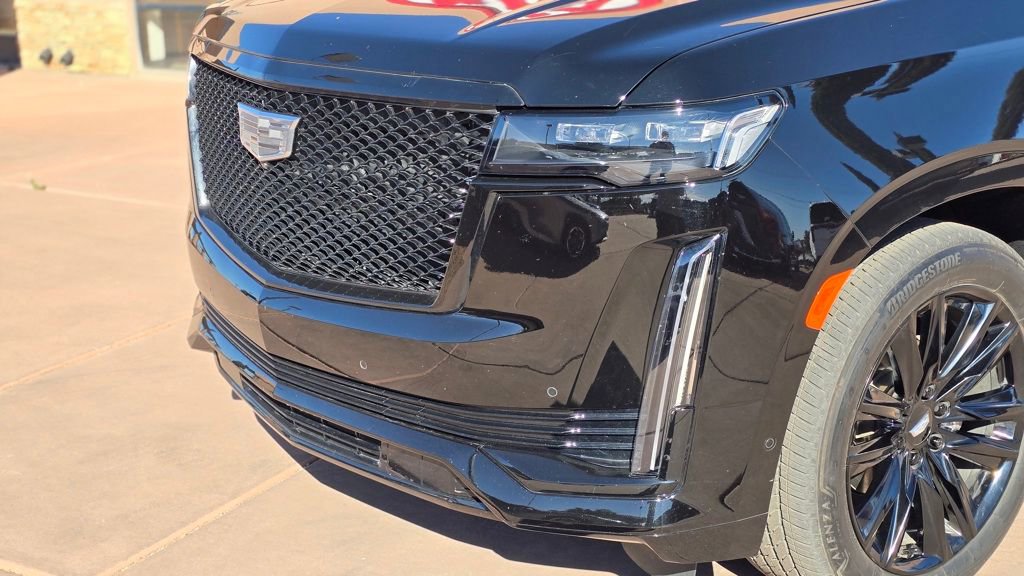 Used 2023 Cadillac Escalade ESV Sport Platinum AWD/4WD image 16