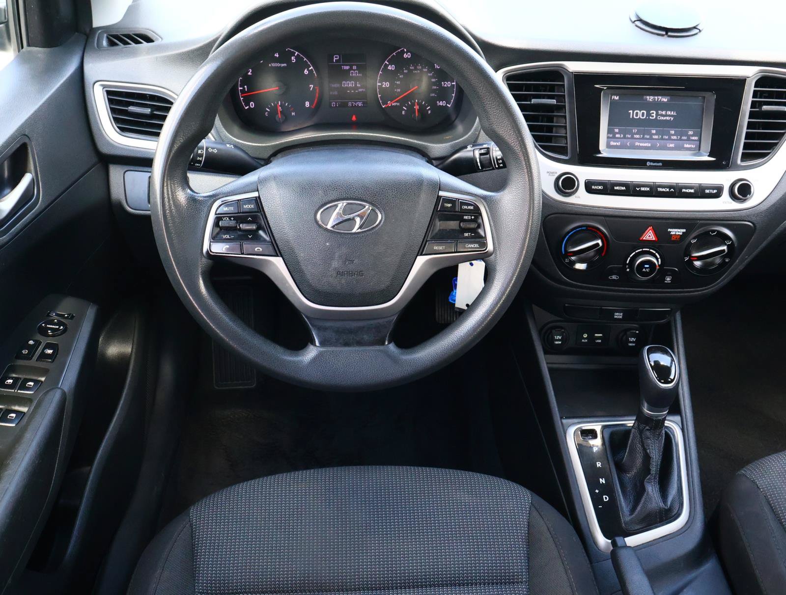Used 2022 Hyundai Accent SE FWD image 8