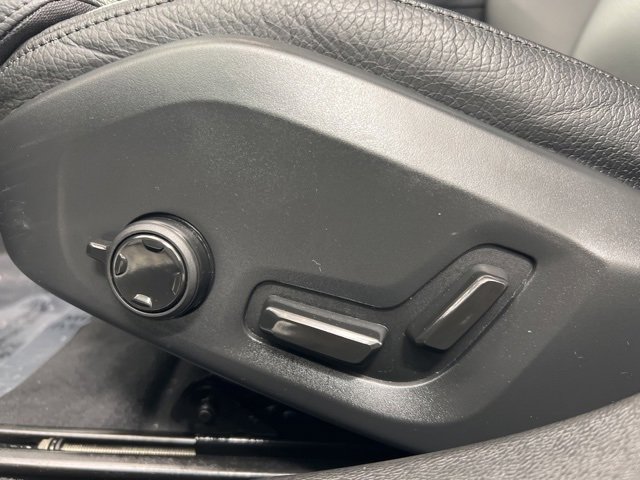 Used 2023 Volvo S60 B5 Ultimate w/ Climate Package image 20