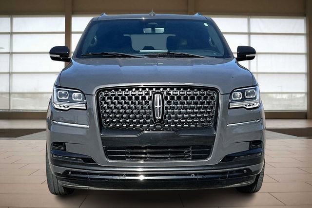 Used 2022 Lincoln Navigator Black Label image 3