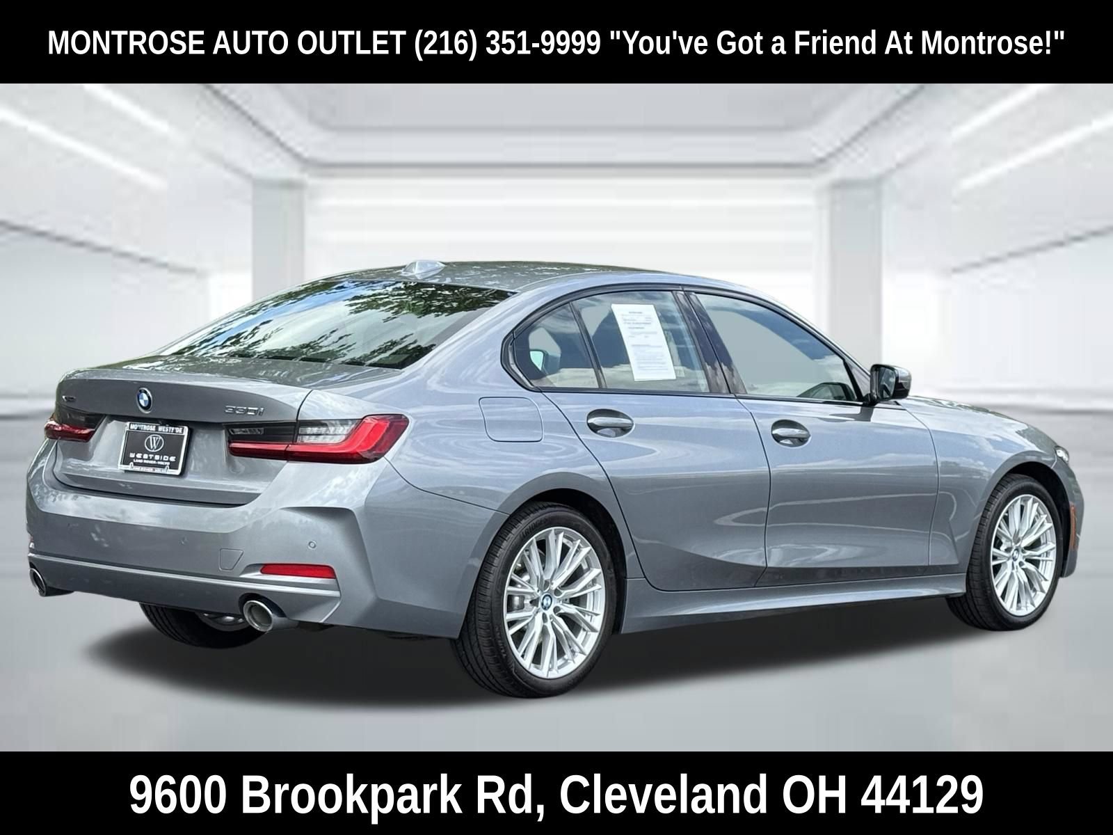 Used 2023 BMW 330i xDrive Sedan AWD/4WD image 4