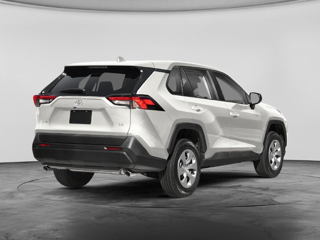 Used 2025 Toyota RAV4 LE AWD/4WD image 2