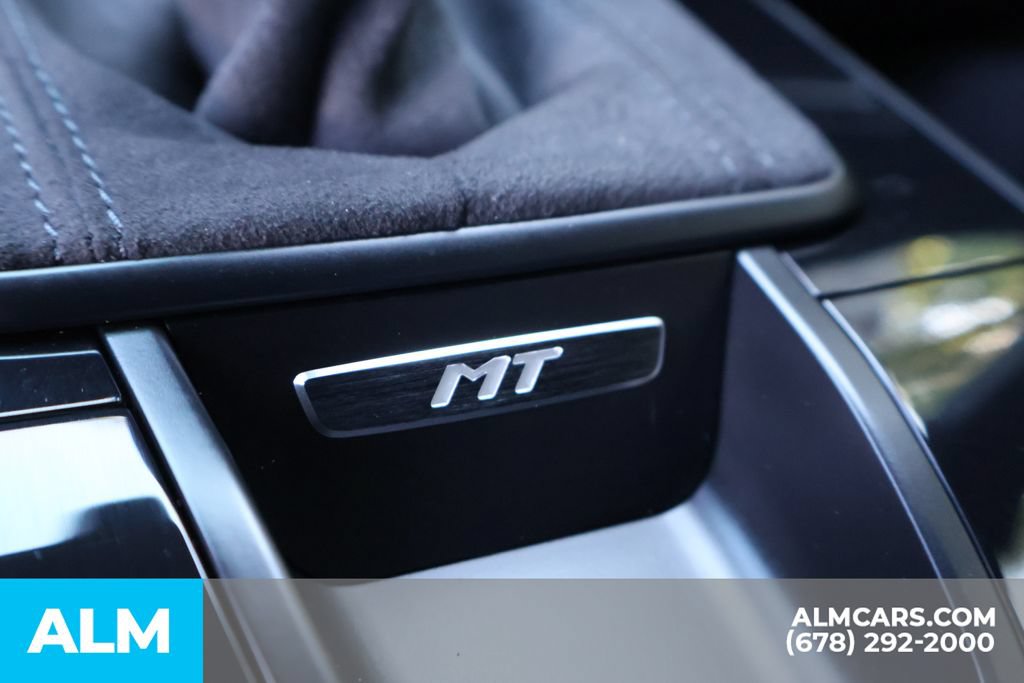 Used 2025 Porsche 911 Carrera T RWD image 33