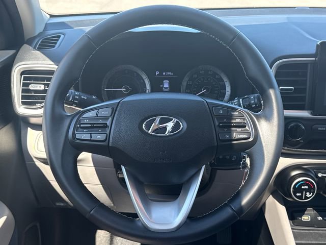 Certified 2022 Hyundai Venue SEL w/ Cargo Package image 14
