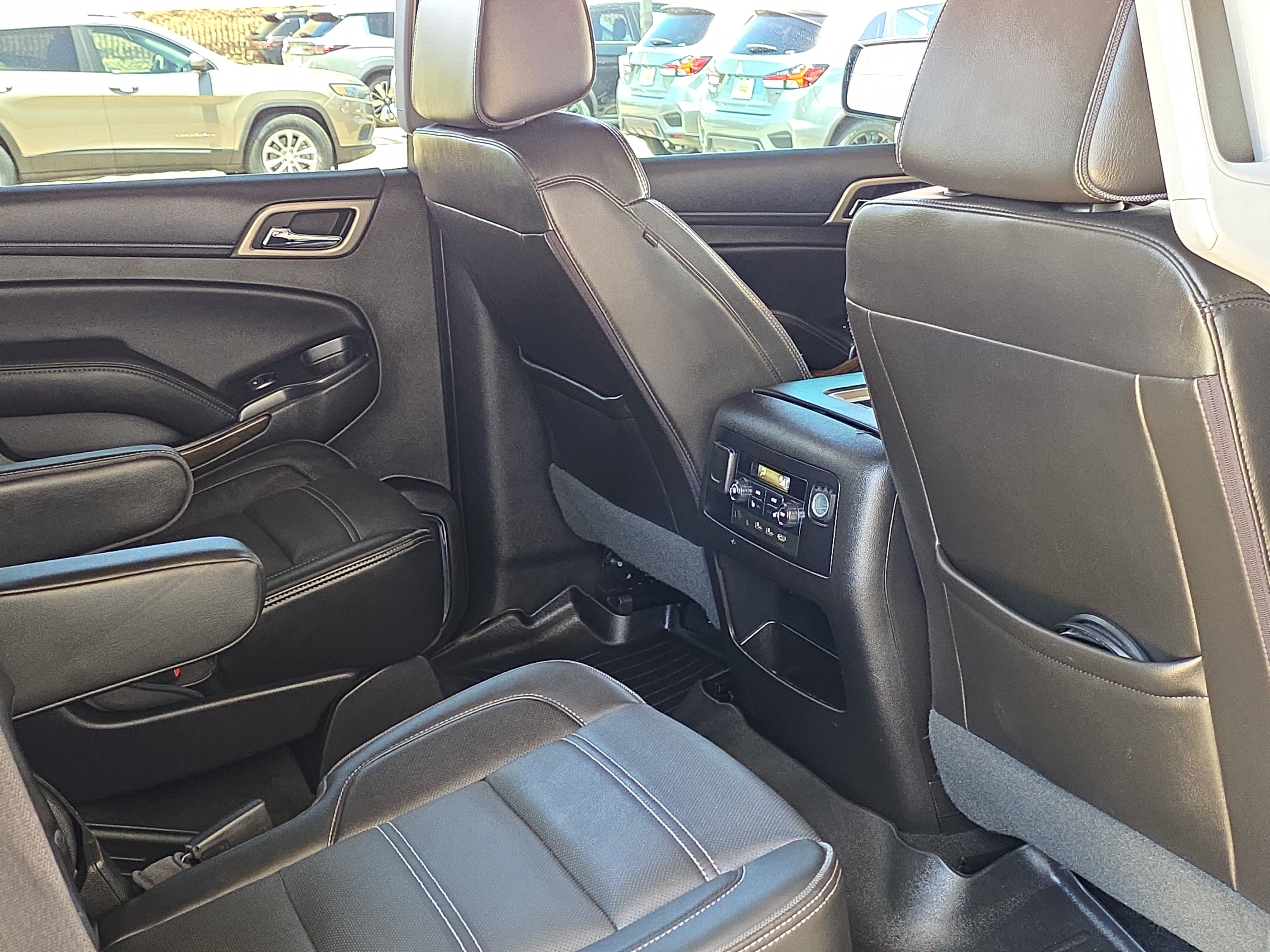 Used 2018 GMC Yukon Denali w/ Open Road Package AWD/4WD image 30