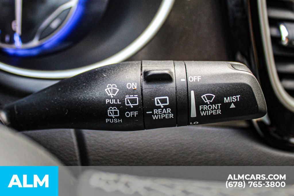 Used 2023 Chrysler Pacifica Touring-L FWD image 30